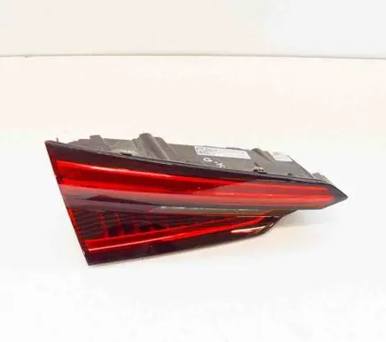 Audi A5 Tailgate rear/tail lights 8W6945093C