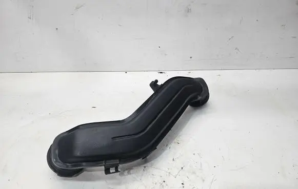 Audi Q3 8U Coolant pipe/hose 05E145673E