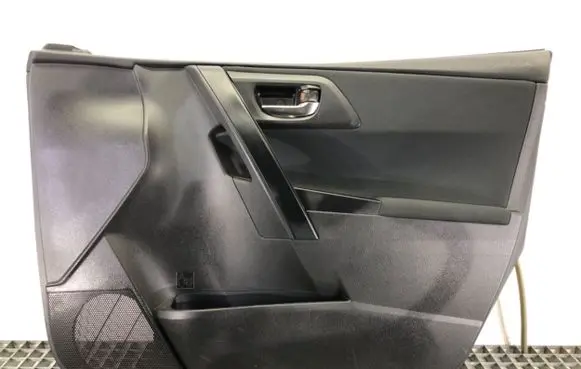Toyota Auris E180 Front door card panel trim