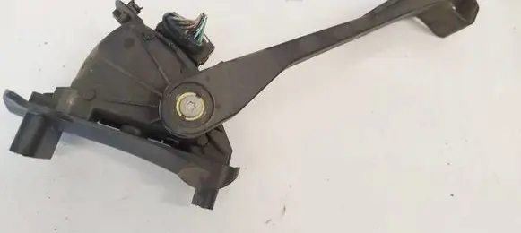 Volvo V70 Accelerator throttle pedal 30683514 6PV00853713