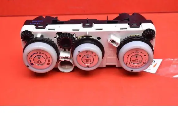 Mitsubishi Colt Climate control unit 69667301