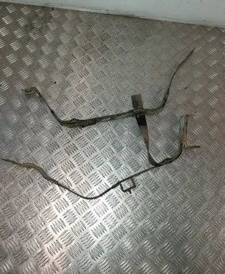 Mitsubishi Pajero Fuel tank mounting bracket 