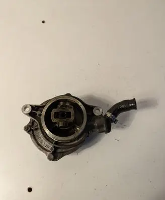 BMW 5 E60 E61 Vacuum pump