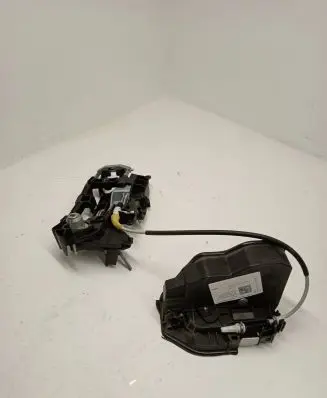 BMW 6 F06 Gran coupe Front door lock 7202144