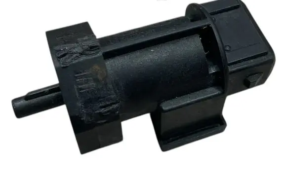 Hyundai i20 Active ABS wheel speed sensor HLGJ