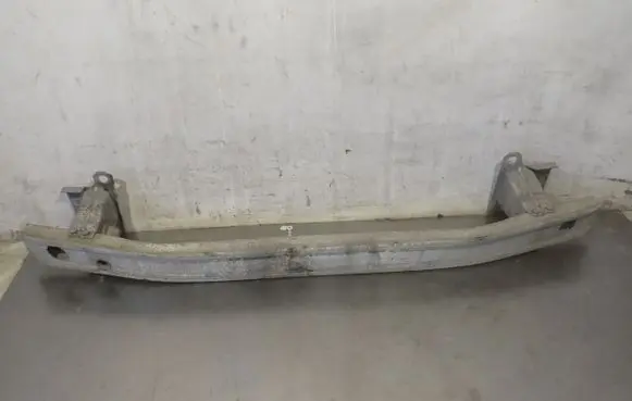 Renault Clio III Front bumper support beam 8200564847