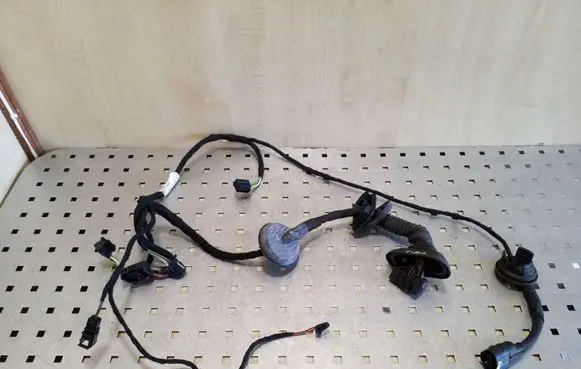 Audi Q7 4L Front door wiring loom 4L0971030A