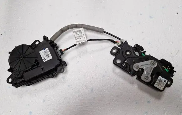 BMW X1 F48 F49 Tailgate boot lock/latch motor 51247374006 1636721 7374006