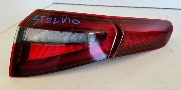 Alfa Romeo Stelvio Rear/tail lights 20790999 00505358040