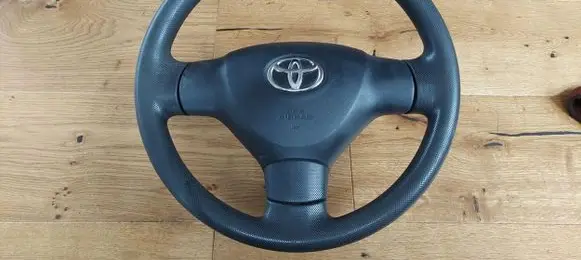 Toyota Aygo AB10 Steering wheel