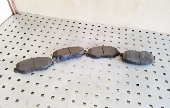 Honda CR-V Brake pads (front) 