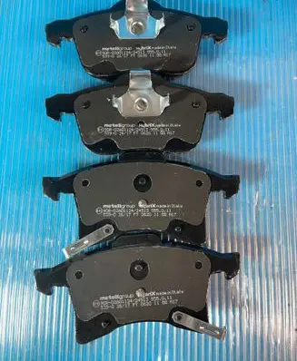 Opel Astra H Brake pads (front) 