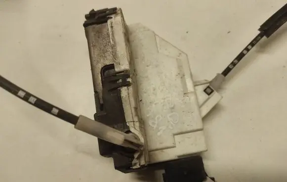Citroen C5 Front door lock A01456 0903509