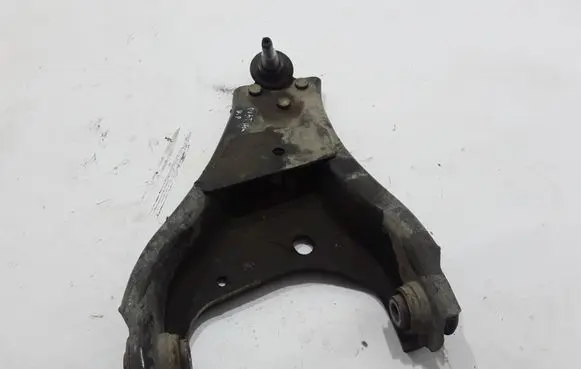 Dacia Duster Front lower control arm/wishbone 545012815R