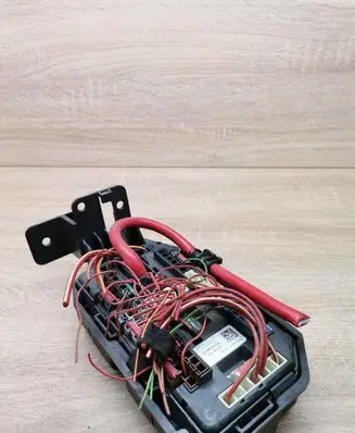 BMW X5 F15 Fuse module 931656801 02102014