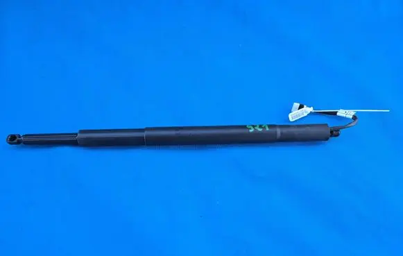 BMW 3 G20 G21 Tailgate strut 7453413