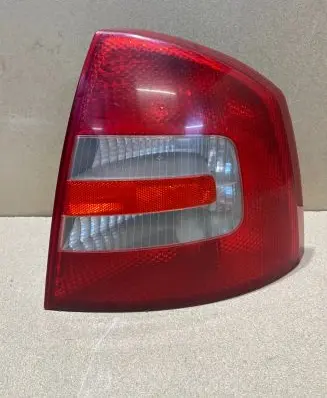 Skoda Octavia Mk2 (1Z) Rear/tail lights 1Z5945112A 1Z5945096A