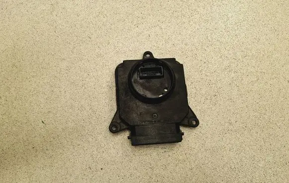 Toyota Prius (XW50) Headlight ballast module Xenon 8990847100 09BT1053014629 31800722H2
