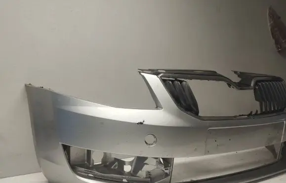 Skoda Octavia Mk3 (5E) Front bumper 5E0807221 3200101 011140311901