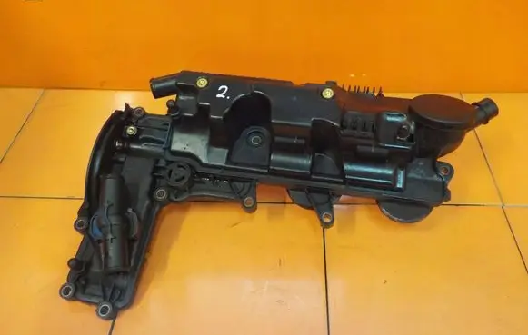 Land Rover Freelander 2 - LR2 Rocker cam cover ZAWOROW 4MB10