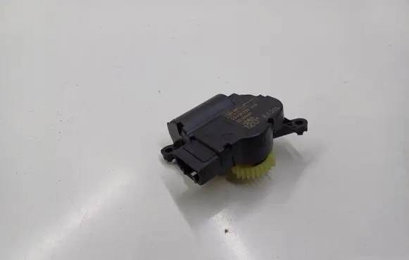 Maserati Quattroporte Air flap motor/actuator 52406339