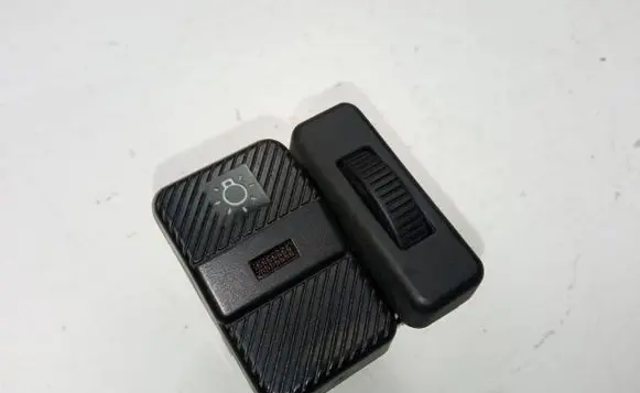 Volkswagen PASSAT B3 Light switch 357941531