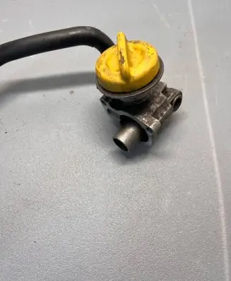 Alfa Romeo 159 Oil fill pipe B8133