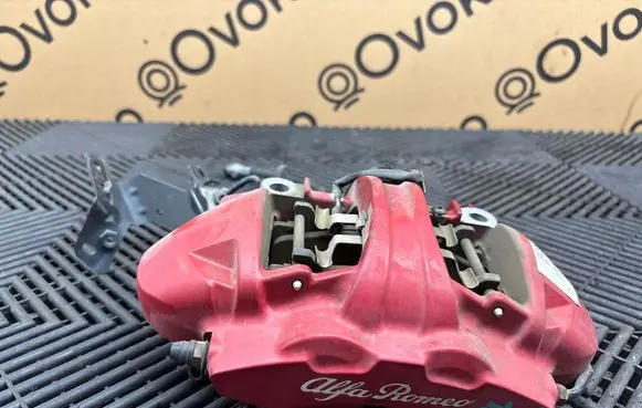 Alfa Romeo Giulia Front brake caliper 83731