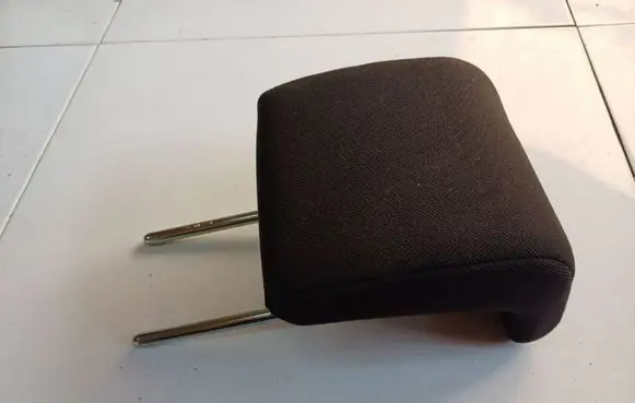 Mazda 2 Front seat headrest 