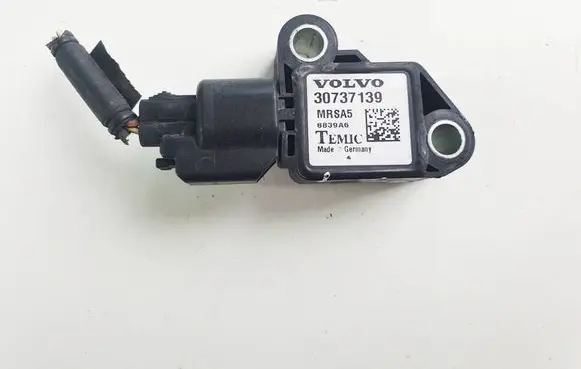Volvo V50 Airbag deployment crash/impact sensor 30737139
