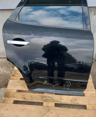 Rear door