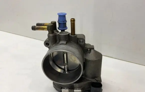 Audi A6 S6 C5 4B Throttle valve 078133062B 0280750030