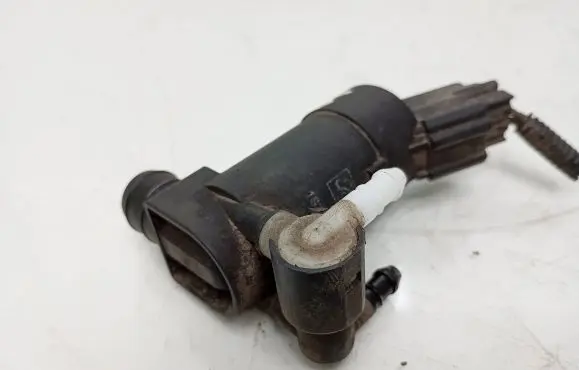 Ford S-MAX Windscreen/windshield washer pump 1S7117K624FE