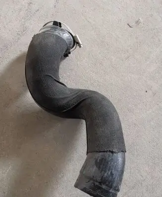 Audi Q5 SQ5 Intercooler hose/pipe 8R0145737J