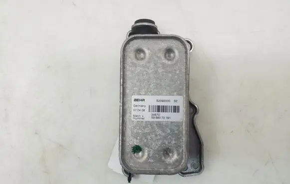 Mercedes-Benz R W251 Oil filter mounting bracket A2721880001