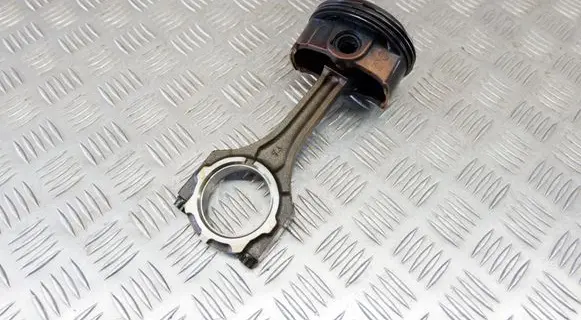 Piston with connecting rod