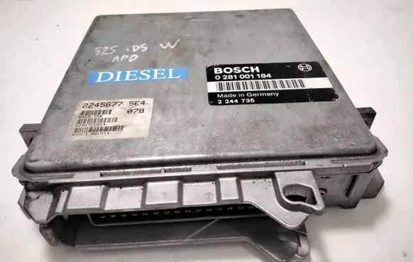 BMW 5 E34 Engine control unit/module 0281001184 2244735
