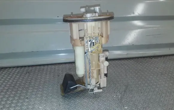Mitsubishi Endeavor In-tank fuel pump MR598071