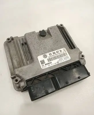 Volkswagen Golf VI Engine control unit/module 03C906027BA 03C907309B 0261S05812
