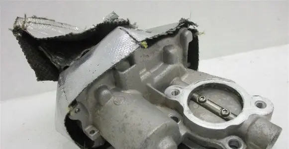 Volkswagen Golf VII Throttle body valve 