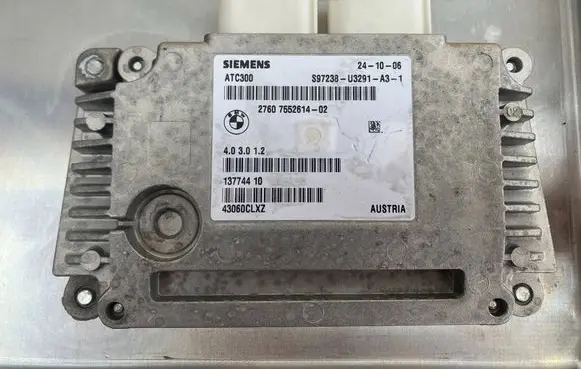 BMW 5 E60 E61 Transfer box differential control unit 7536620