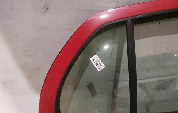 Toyota Yaris Rear vent window glass as2
