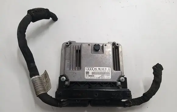 Audi Q3 8U Engine control unit/module 03L906018CM 03L906018ES 0281018575