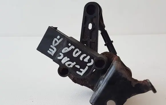 Jaguar F-Pace Headlight/headlamp level sensor GX733C280CA 304196