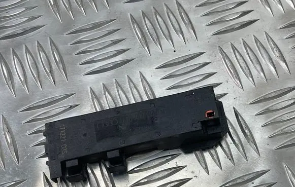 Audi SQ7 Interior comfort aerial antenna 4M0907247A