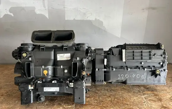 Mercedes-Benz S W220 Interior heater climate box assembly A2208300662