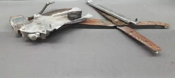 Ford Escort Front window lifting mechanism without motor F67B14A366AA