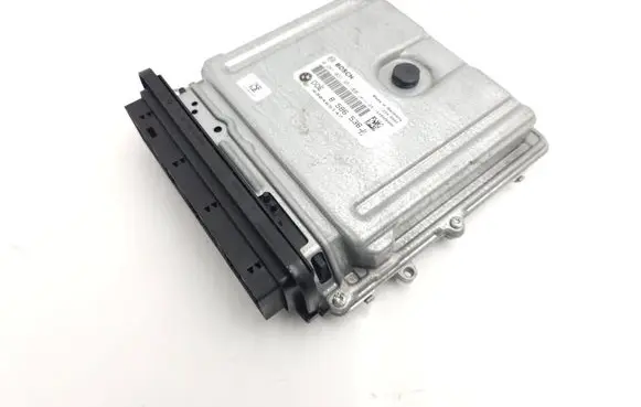 BMW 3 F30 F35 F31 Engine control unit/module 8586536 0281031951 030465147