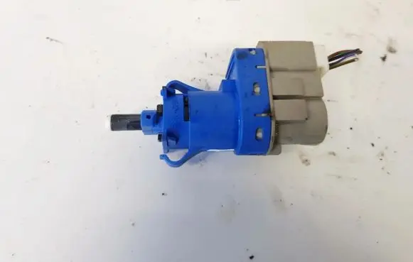 Brake pedal sensor switch