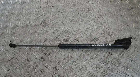 KIA Sportage Tailgate/trunk strut/damper 81840-R2000